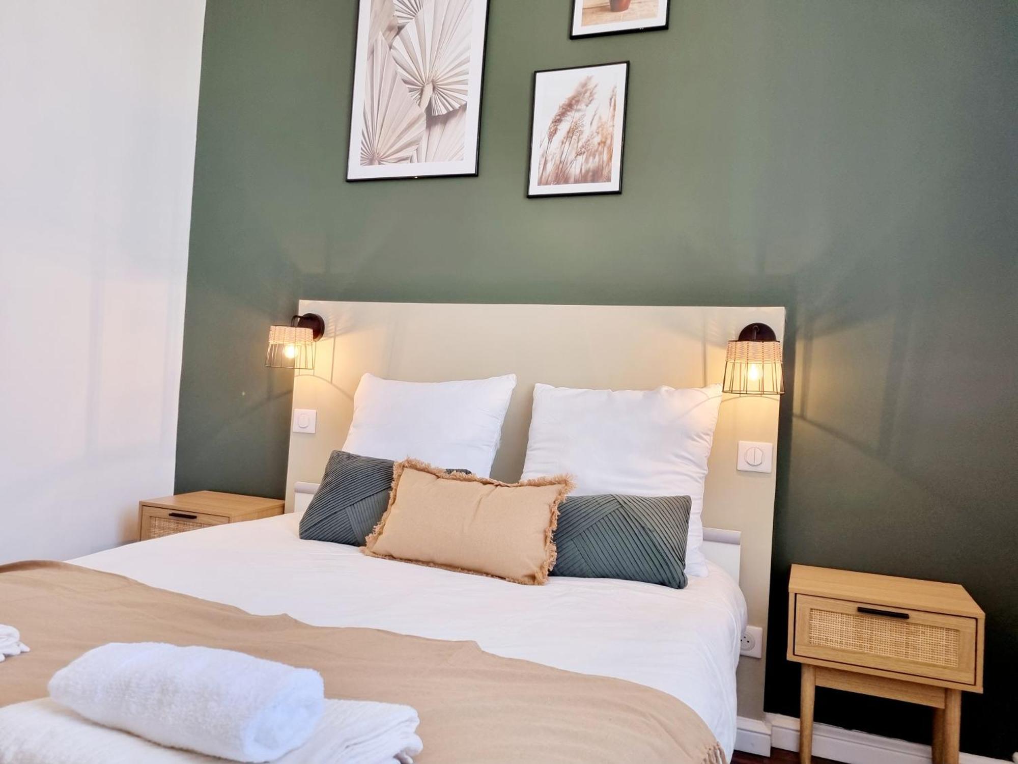 Meublés du chêne vert, cœur de Jarnac Habitación foto